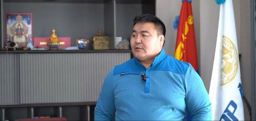 С.Мөнхбат: Гоё машин унаад гоё гэрт амьдардаг хэрнээ гудамж нь аюултай, байгаль нь сүйрчихсэн байна